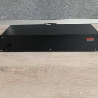 Fostex 5030 Line Amplifier and signal balancer image 2