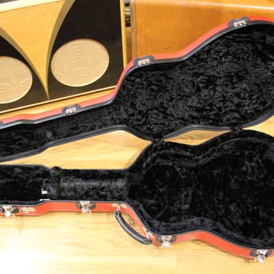 Calton Custom Hardshell Case for 000-12 fret acoustic, Red exterior image 4