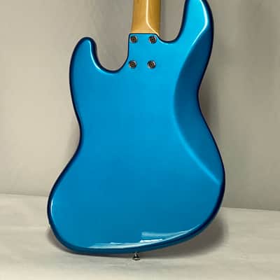 Roscoe Classic JJ 4 String FRETLESS Bass Lake Placid Blue image 8