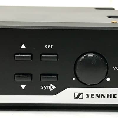 Sennheiser XS Wireless EM10/SK20 Lavalier Microphone System image 4