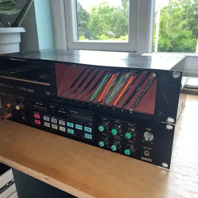 Akai S612 MIDI Digital Sampler 1985