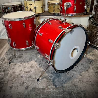 Ludwig No. 980 Super Classic Outfit 9x13 / 16x16 / 14x22" Drum Set with Keystone Badges 1968 - 1969 - Red Sparkle image 1