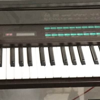 Yamaha DX7 Mk I w/ Factory Cartridge + VRC-101/102/103 + Manuals image 2