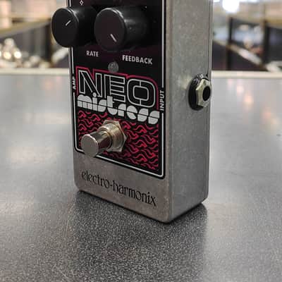 Electro-Harmonix Neo Mistress Compact Flanger Pedal – Mint w/ Box & Paperwork image 2