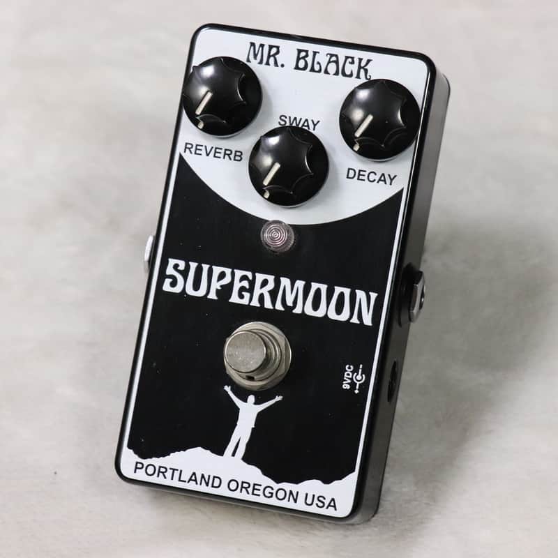 Mr. Black Super Moon