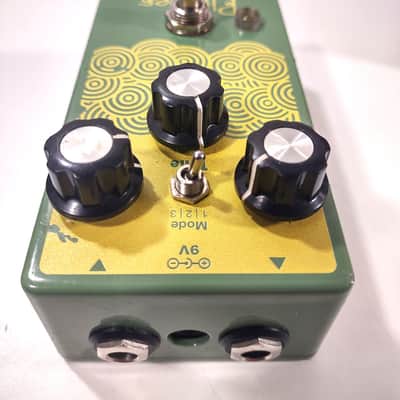 EARTHQUAKER DEVICES PLUMES 2000-2025 - GREEN -YELLOW image 1