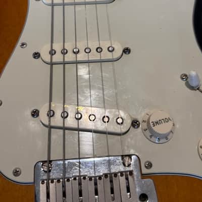 Fender american deluxe stratocaster with ohsc image 4