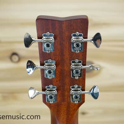 Yamaha FGX3 Red Label Dreadnought Acoustic-Electric Guitar - Natural image 15