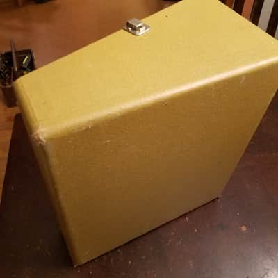 Audiomatic Empty vintage MCM speaker cabinet for 8" driver 1956 - gold woven cloth and alligator skin Tolex image 15