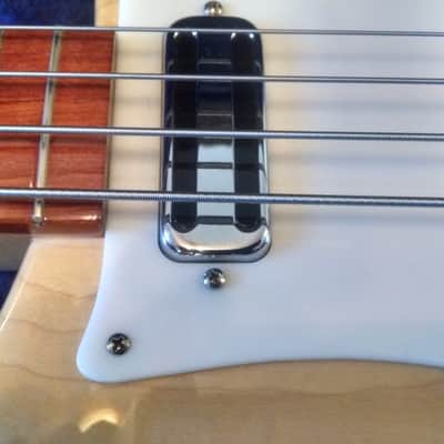 Rickenbacker 4001 V63 1999 Maple Glo Bass Guitar image 11