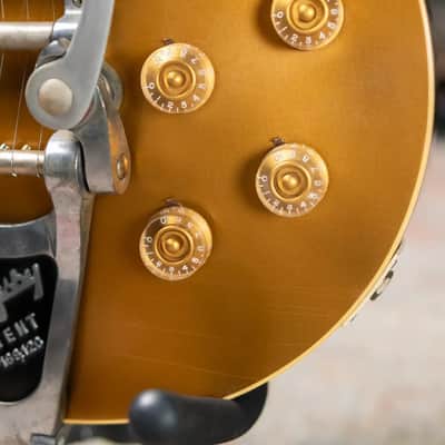 Gibson Custom Shop 1957 Les Paul Standard Murphy Lab Ultra Light Aged Electric Guitar with Bigsby - All Double Gold with Hardshell Case image 16