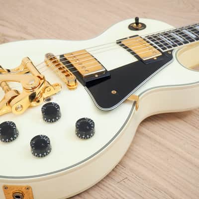 1995 Gibson Les Paul Custom Electric Guitar Alpine White w/ Bigsby