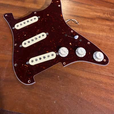Fender Vintera '60s Stratocaster Pickup Assembly Grey Bottoms Tortoise Shell image 1
