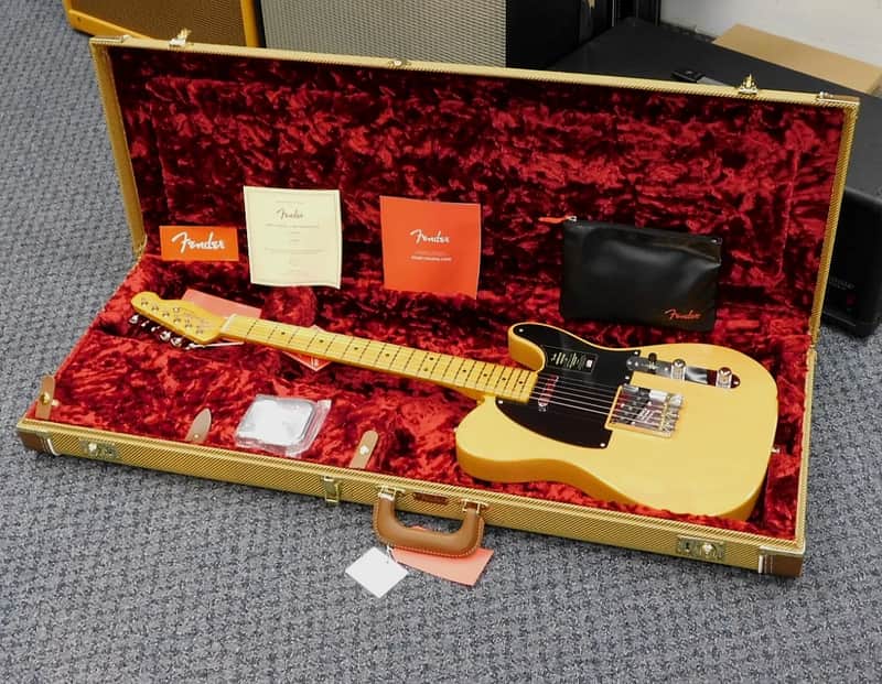 2026 Fender American Vintage II 1951 Telecaster w/Tweed Case! Butterscotch Blonde! VERY NICE!!!