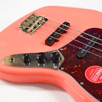 Squier Classic Vibe '60s Jazz Bass - Tahitian Coral image 6