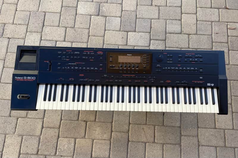 Roland G-800 Arranger Workstation image 1