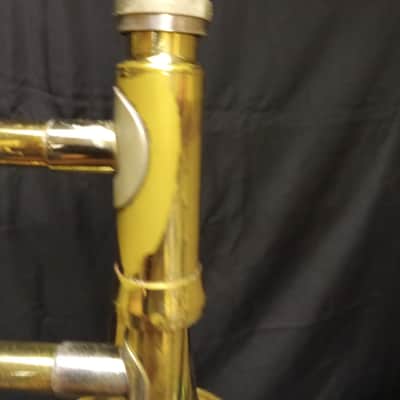 Holton Collegiate Slide Trombone serial 488628 - Lacquer image 7