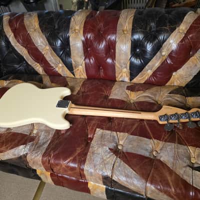 Fender Mustang Bass ARTIST OWNED by THE DARKNESS studio used to record MOTORHEART album Dan & Justin Hawkins Precision Jazz PJ Bass Pickups image 12