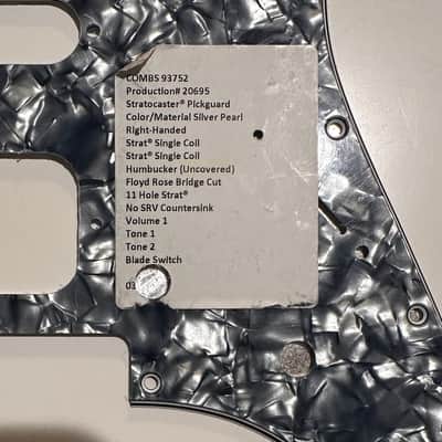 Warmoth Strat pickguard Silver Pearl 2025 - Silver pearloid image 2