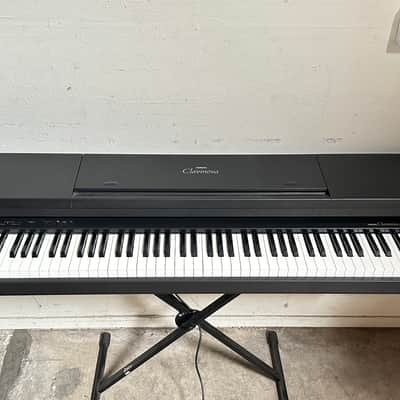 Yamaha CLP-350 Clavinova Piano image 18