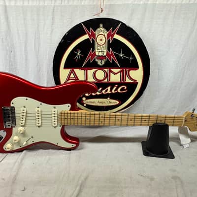 Fender American Deluxe Stratocaster Guitar with Case 2002 - Chrome Red / Maple neck image 2