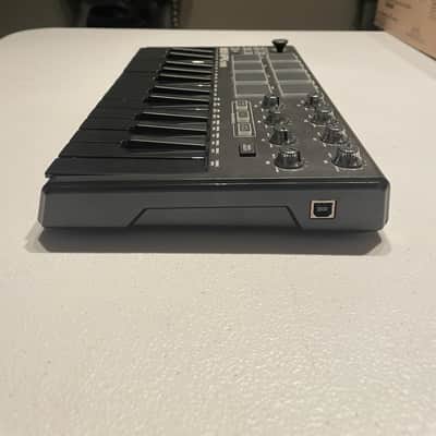 Akai Professional MPK Mini 25-Key USB MIDI Controller w/ USB Cable image 6