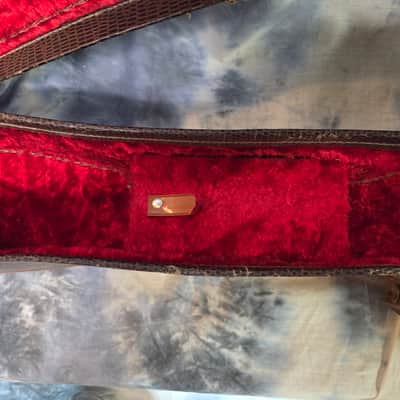 Vintage RARE 1950's Gibson Epiphone 14 x 39 1/2 Inch Alligator Print Red Plush Soft Shell Guitar Case image 9