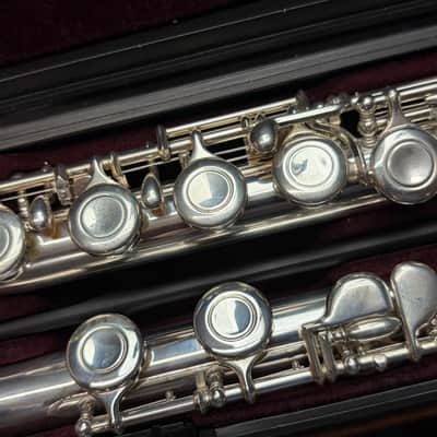Yamaha YFL-211 Flute outfit image 2