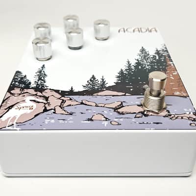 used Spruce Effects Acadia Ltd. Edition with Metal Box #26, Excellent Condition! image 4