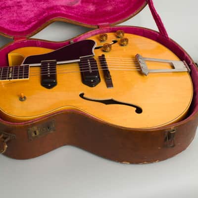 Gibson ES-175DN Arch Top Hollow Body Electric Guitar (1954), ser. #A18227, original brown leather covered hard shell case. imagen 12