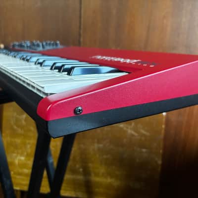 Clavia nord lead 2x 20-voice Analog Modeling Synthesizer w/ gig bag image 6