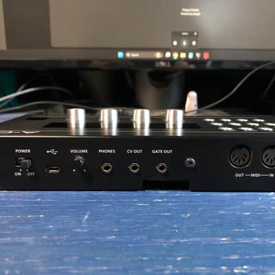 Roland A-01 Boutique Mono Synthesizer Controller - Black image 3