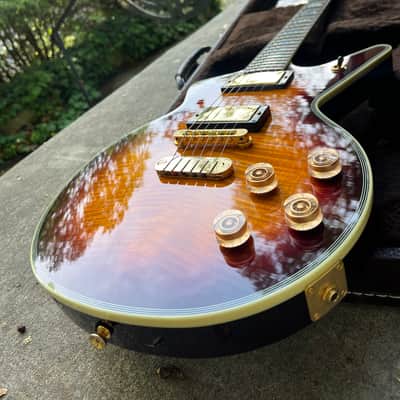 Dean USA 25th Anniversary Gold plated Cadillac 2002 - Amber Burst image 16