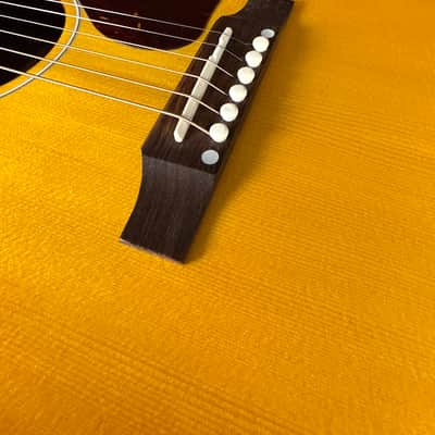 Gibson J-45 Standard 2025 - Heritage Cherry Sunburst image 5