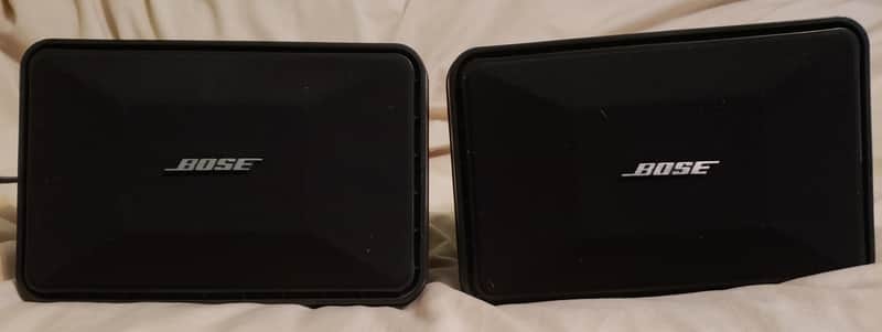 Bose Roomate self-powered speaker system image 1
