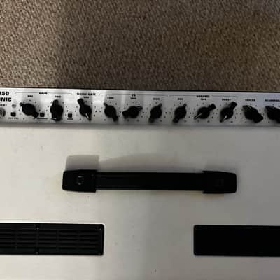 EVH 5150 Iconic Series 2-Channel 40-Watt 1x12" Guitar Combo 2021 - Present - Ivory image 3