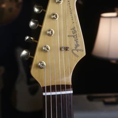 1997-2000 Fender Stratocaster ST62-80 Texas Special, Crafted in Japan - 2 Tone Sunburst image 5