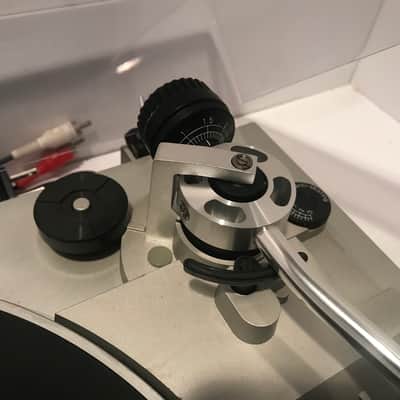 Technics SL-220 Silver vintage belt drive auto return turntable with Audio Technica AT-247E stylus image 6