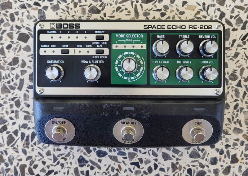 Boss RE-202 Space Echo