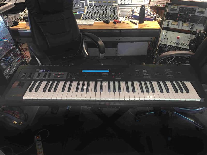 Korg DS-8 Digital Keyboard synthesizer 61 keys - pro studio image 1