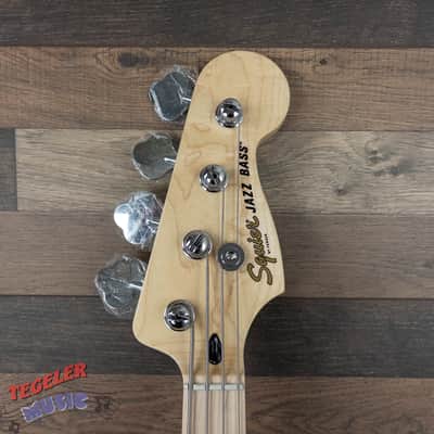USED-Squier Affinity Series Jazz Bass Excellent Condition 3 Tone Sunburst Finish image 3