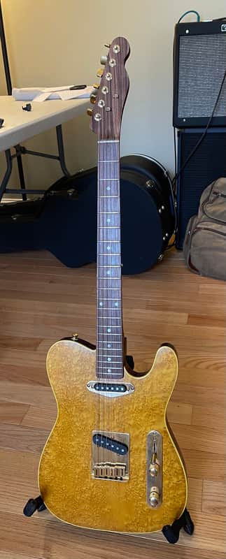 Telecaster with Fender Telecaster Staggered Tuning Machines - Birdseye Maple Telecaster 2000's - gloss image 1