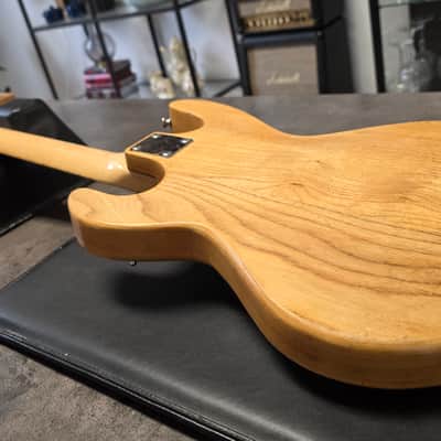 1982 Peavey T-15 MADE IS USA T15 Natural Ash RARE Original Molded Hard Case American Vintage 80s 1980's Electric Guitar image 21