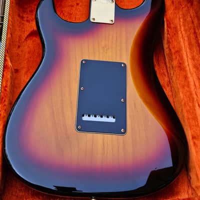 Near Mint Fender SRV Signature Stratocaster with Tweed Case 2006 image 7