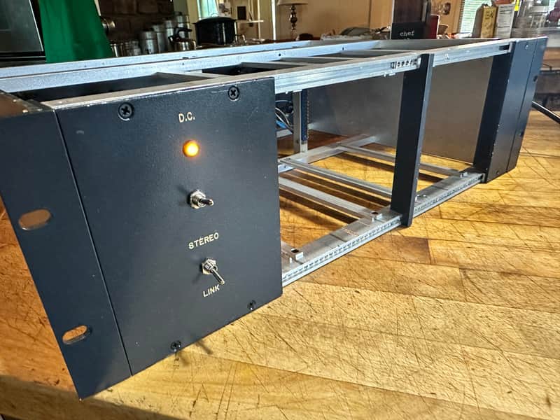 Vintage King Neve 2254e - Powered Rack - NICE! image 1