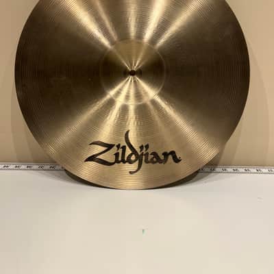 A Zildjian 18” Medium Thin Crash Cymbal – 2000 – Excellent Condition image 2