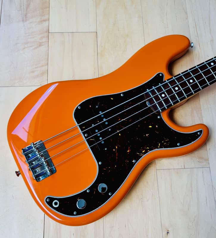 Fender PB70-70US