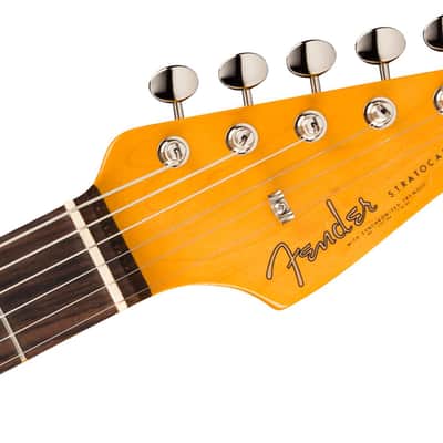 FENDER - American Vintage II 1961 Stratocaster  Rosewood Fingerboard  Surf Green - 0110250857 image 4