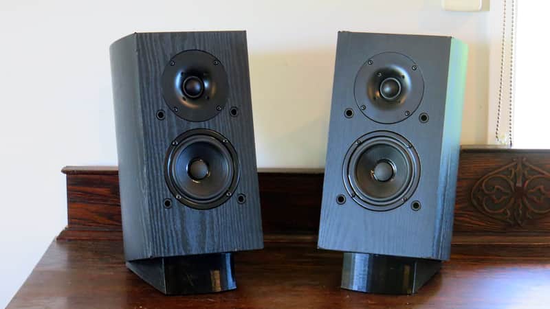 Pioneer SP-BS22-LR 2-Way Bookshelf Speakers by Andrew Jones | Reverb