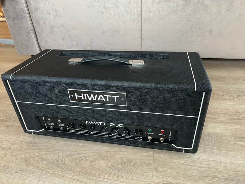 Hiwatt DR201 200W Bass Head (needs tube replacement) image 1